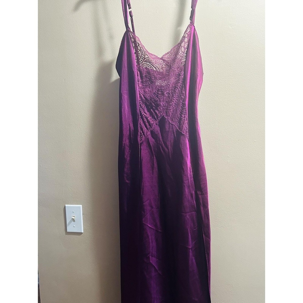 VTG Victoria Secret Romantic Midi Slip Dress Purple Lace w Side Split Sz M